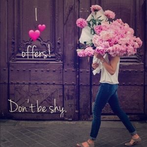 Reasonable offers always welcome. 💗💗💗